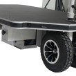 Zoom sobre las ruedas del carro de plataforma motorizado 800 kg
