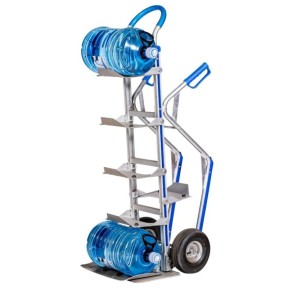 Vista desde 3/4 de la Carretilla Portabidones 250 Kg con 2 bidones. Vista desde 3/4 de la Carretilla Portabidones 250 Kg con 2 bidones.